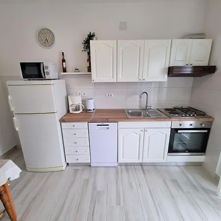 House Kastelan